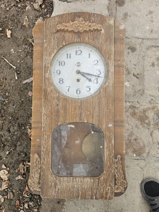 Настенные часы советские