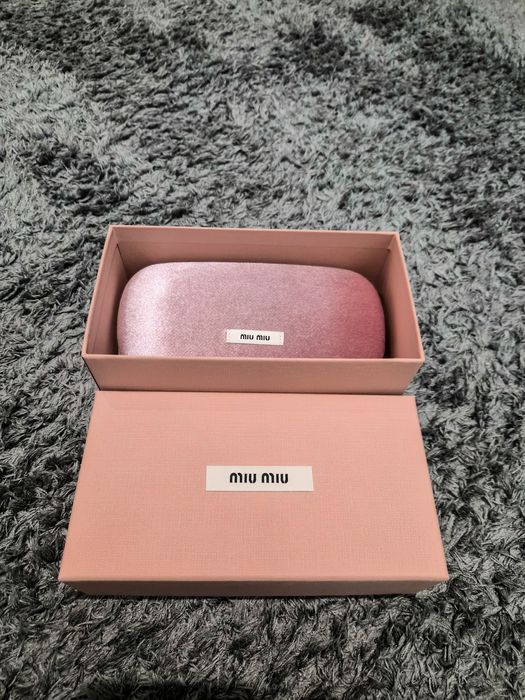 Слънчеви очила Miu Miu
