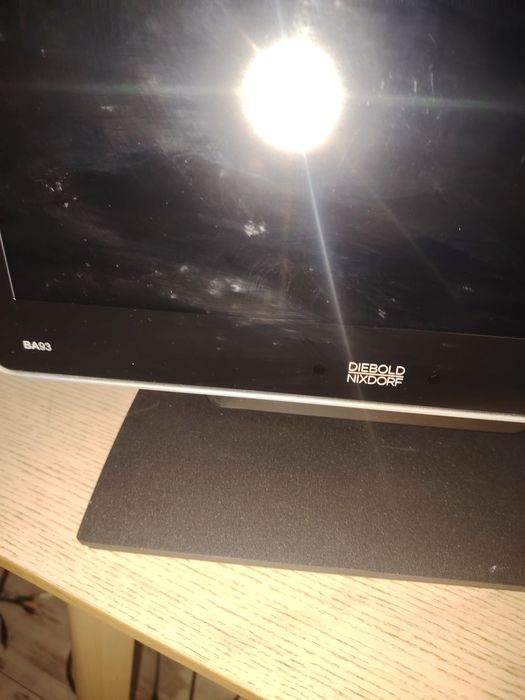 Тъч монитор! Неразличим от нов