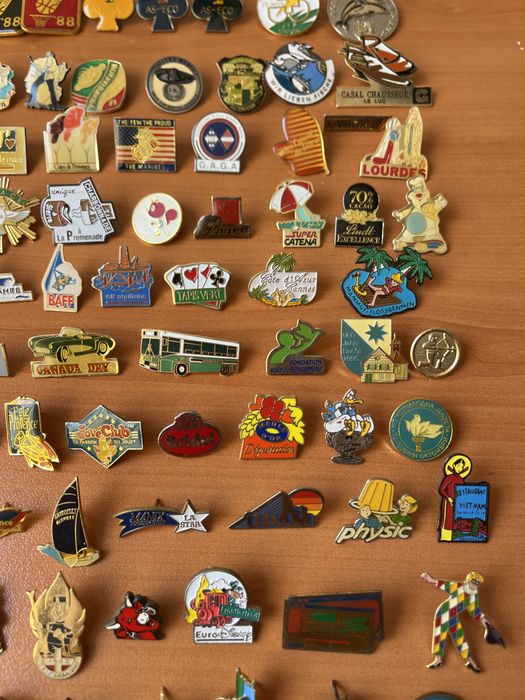 Лот Значки всякакви тематики