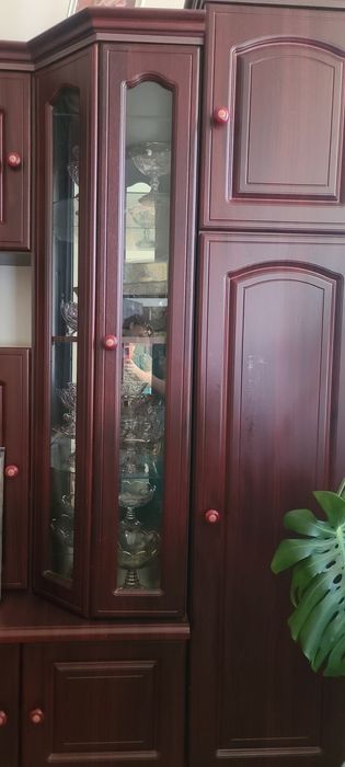 Продаю стенку срочно бу