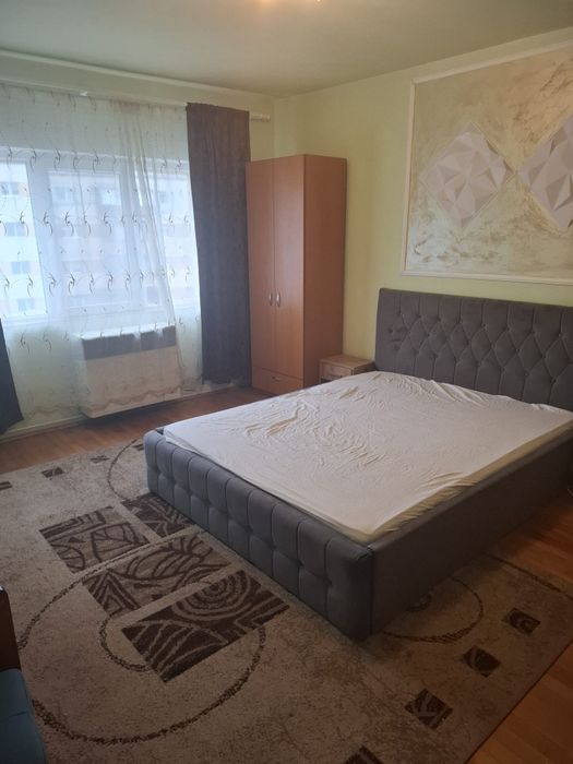 Închiriez garsonieră