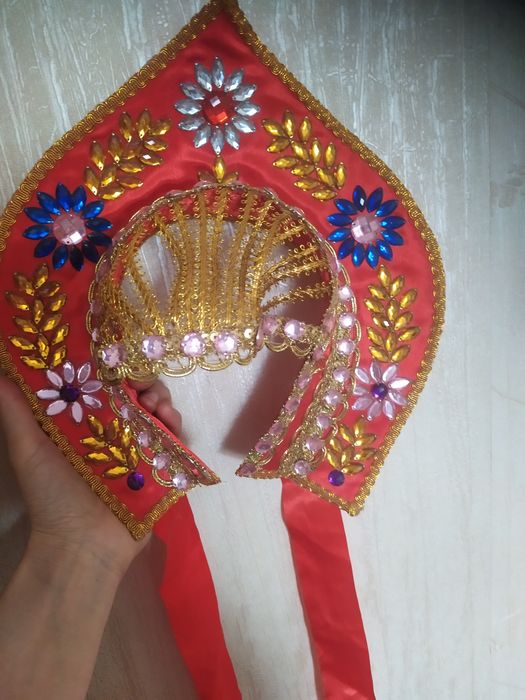 Украшения для девочек Корона с камнями