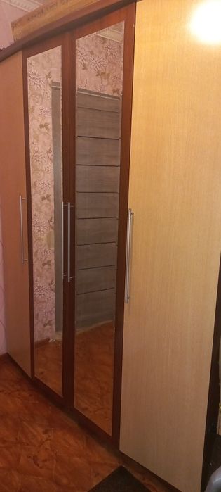 Срочно продам шкаф 4 дверный за 50000