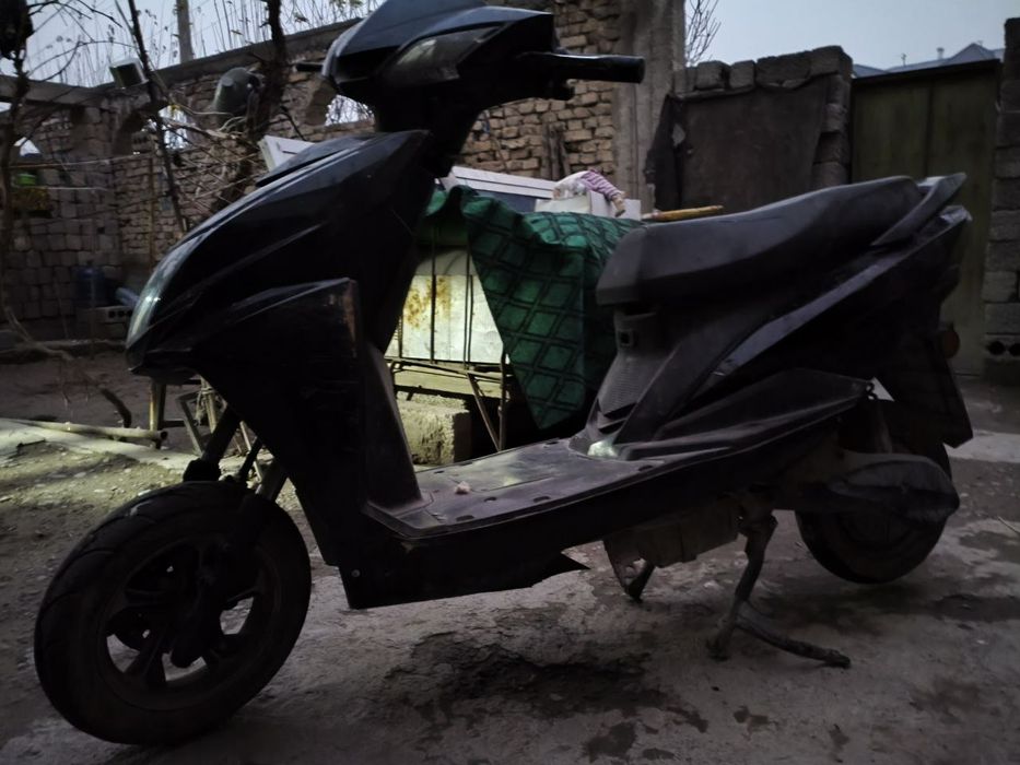 Elektro Skuter Zapchastga sotiladi