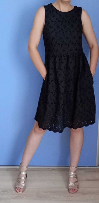 Rochie din material dantelat, marime L (38-40), impecabila!