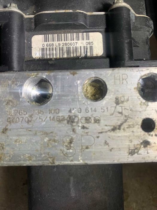 ABS модул Абс за Ауди Audi 4F 4F0910517AC007 4F0614517T