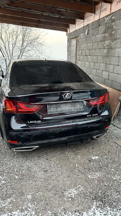 Машина Лексус