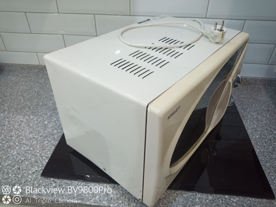 Микроволновка SCARLETT