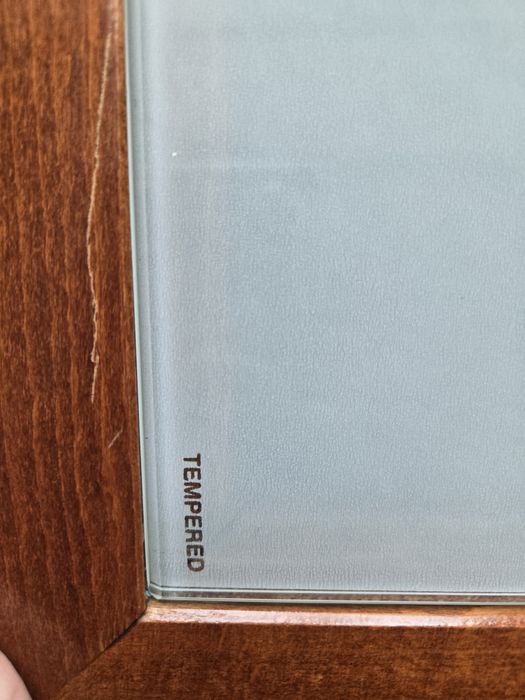 Стол в хорошем состоянии