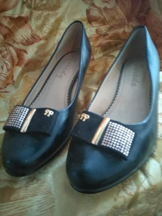 Елегантни дамски обувки