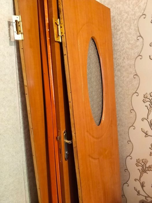 Люстра стол стуля раквина
