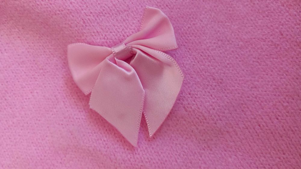 Пуловер с 3Д панделки