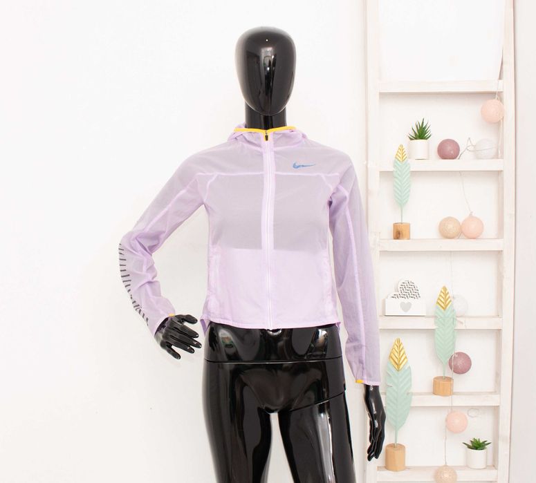 Nike оригинално детско яке бледо лилаво много тънко тип ветровка 10-12 г