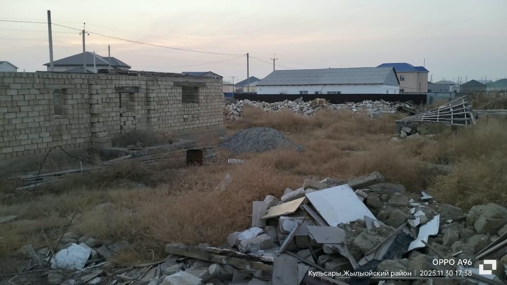 Мешіт ауылынан 2 Жер сатылады стройкасымен