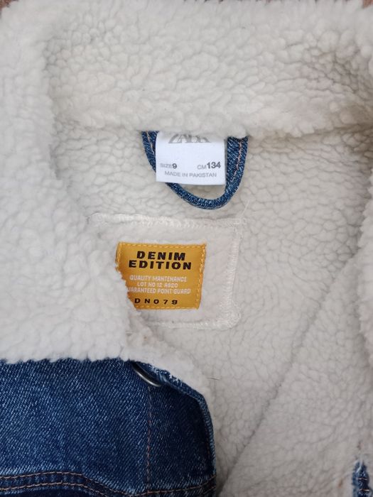 Продам джинсовую куртку на меху