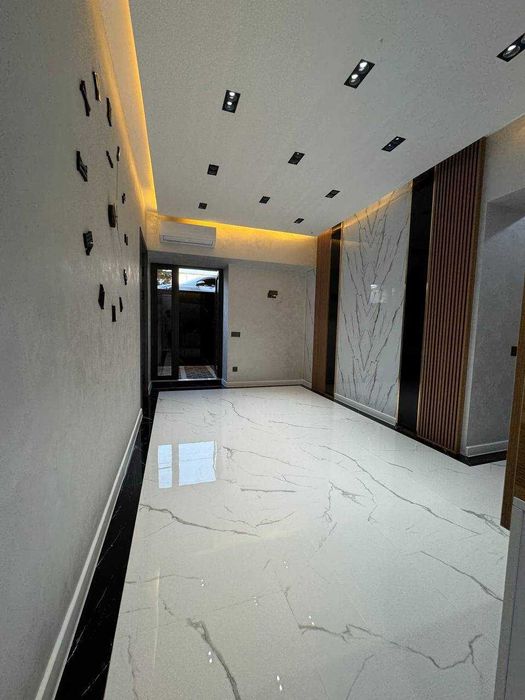 метро Минор ,"Safia" Первая Линия 1 этаж+ Подвал 115м2