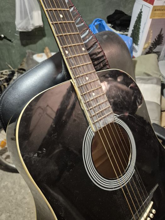 Chitara acustica