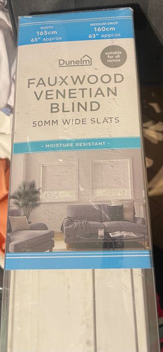 Dunelm 
Венецианска щора с ламела 50мм