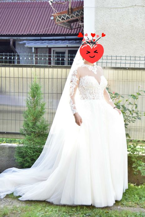 Vând rochie de mireasa .