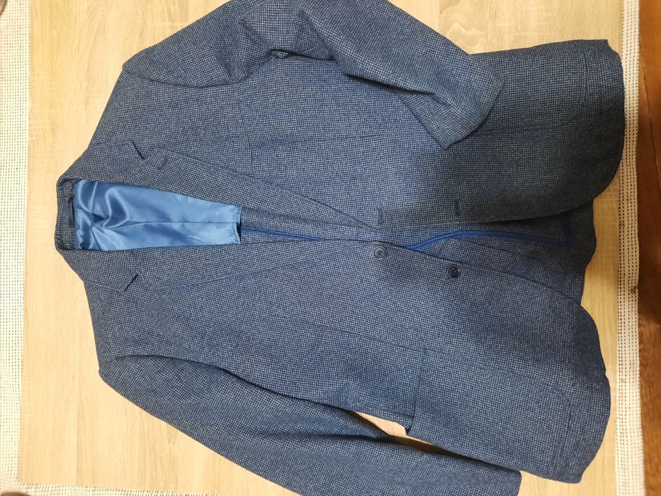 Мужской пиджак отличный