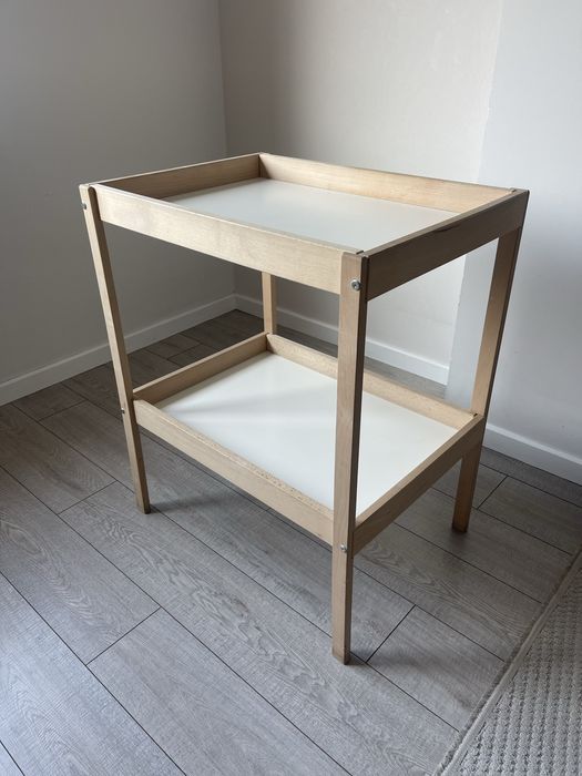 Пелинальный стол IKEA