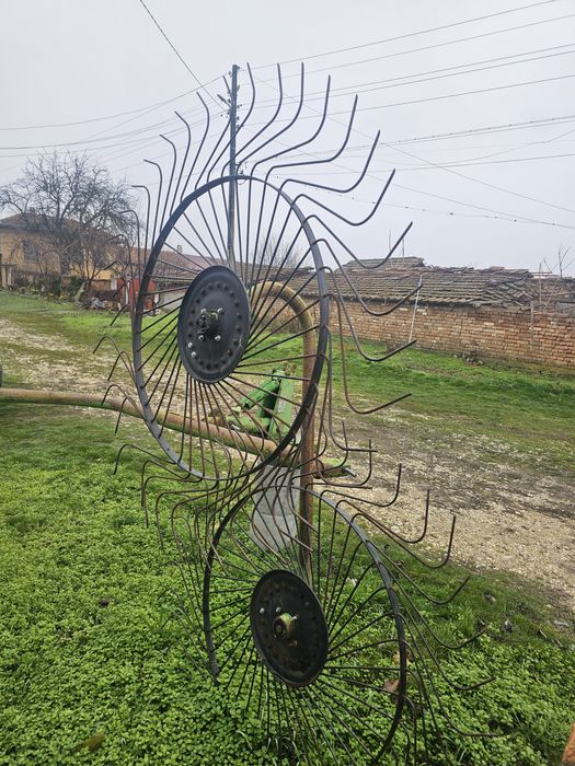 Сеносъбирач с четири слънца