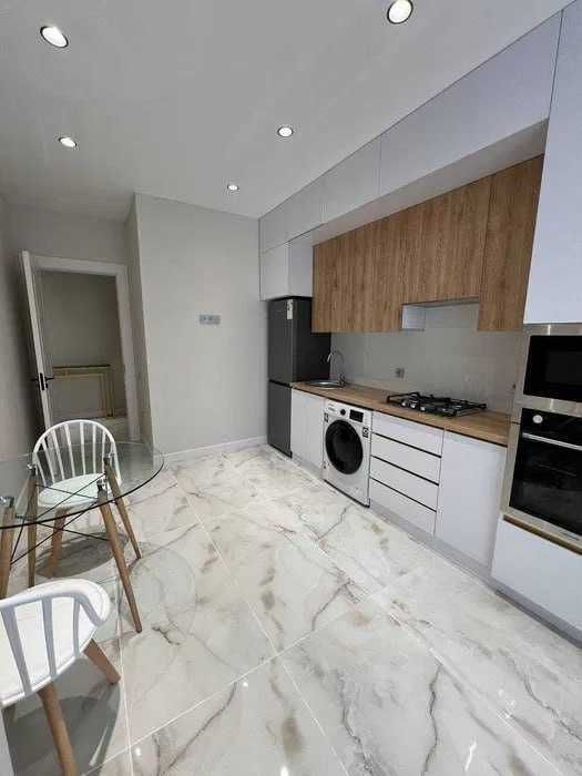 1-комнатная квартира в стиле Hi-Tech в центре города!