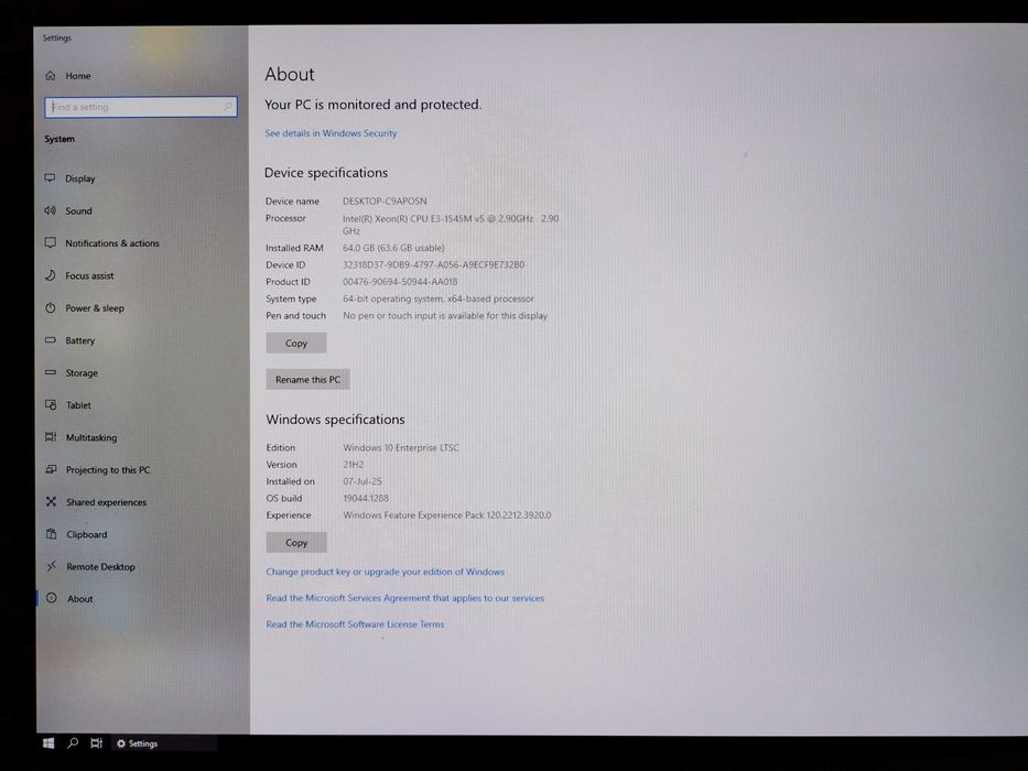 Dell Precision 7720 FHD Xeon 3.8GHz RAM 64GB Nvidia P4000 8GB WWAN