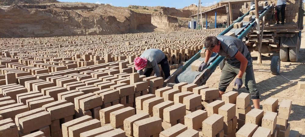 Xom giwt piwgan giwt klines weben tuproq shlakoblok qum