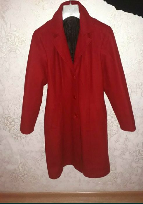 Женское пальто размер 44