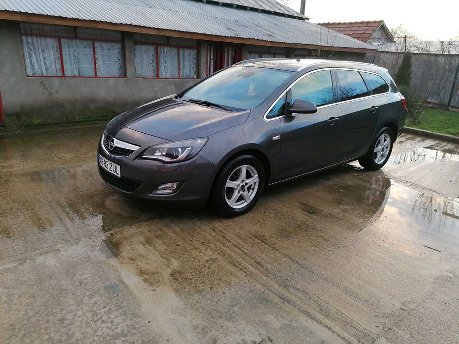 Opel Astra J Sport Tourer