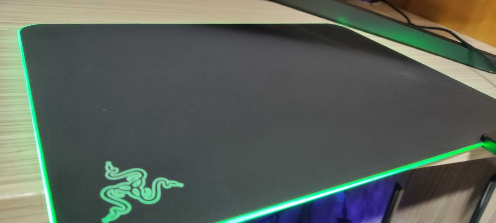 Razer firefly v2 mousepad