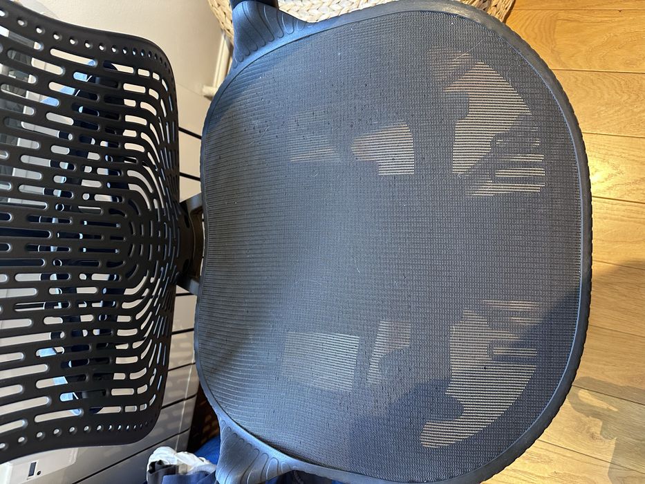 Herman Miller Mirra