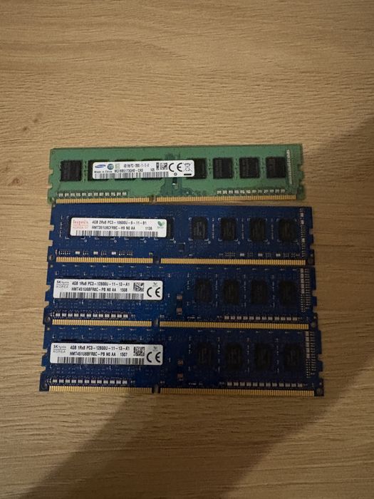 Memorii RAM – lot 24 bucăți (4GB / 2GB / 1GB)