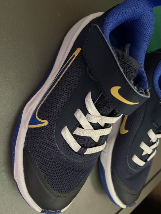 Маратонки Nike omni multi court 28 размер