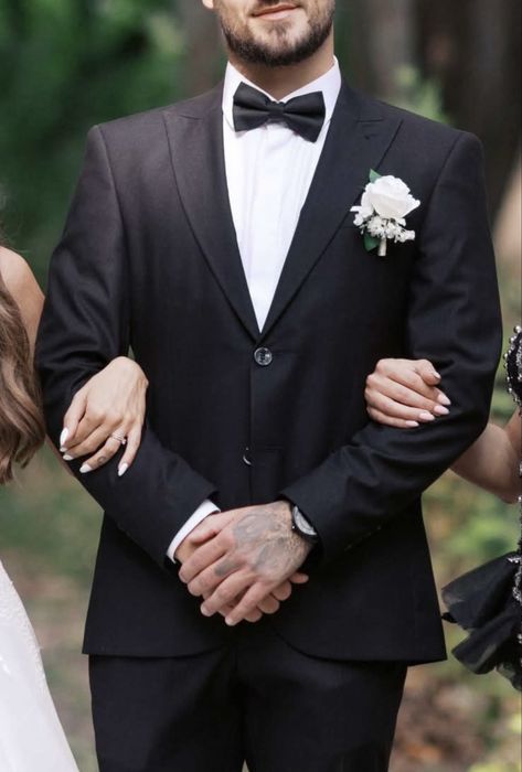 Мъжки  черен костюм