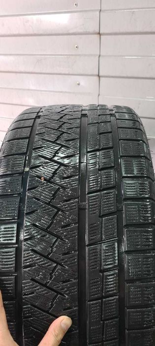Продам шины 255/35R20 зимние, Б/У