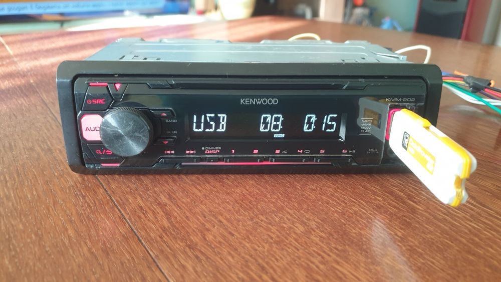 Авто радио плеър музика за кола Кенуулд Kenwood USB AUX
