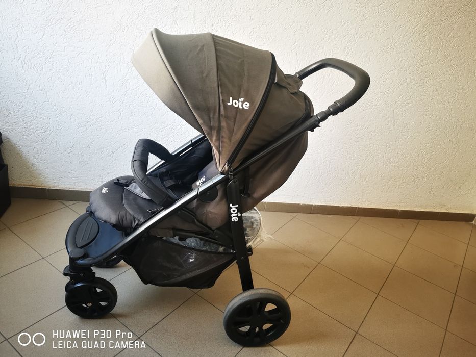 Vând cărucior Joie Litetrax