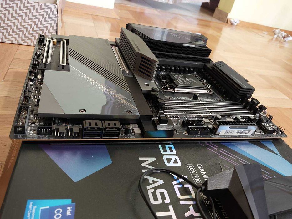 Gigabyte Z790 Aorus Master Wi-Fi DDR5