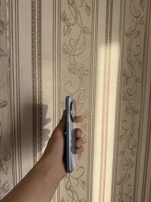 Продам планшет и телефон Redmi A3