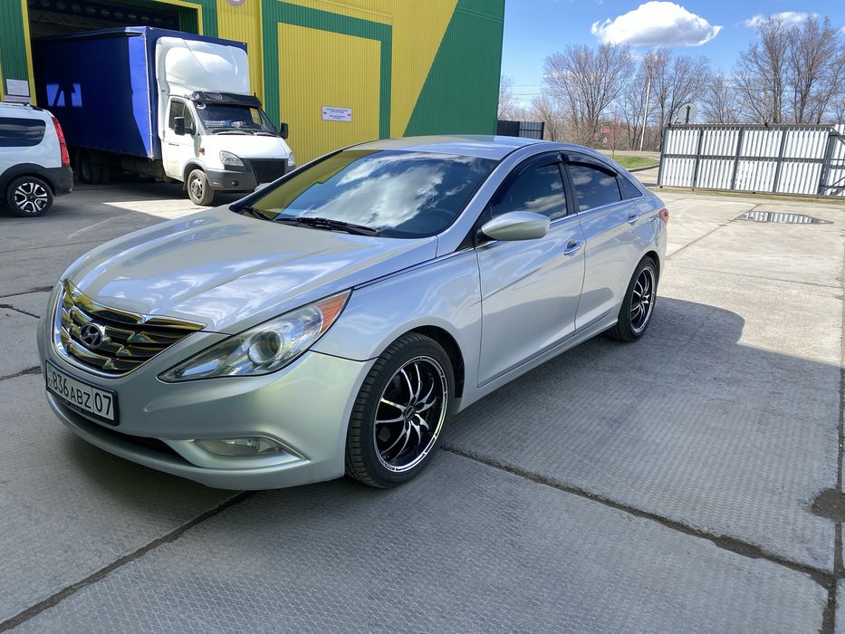 Продам хюндай соната 2012