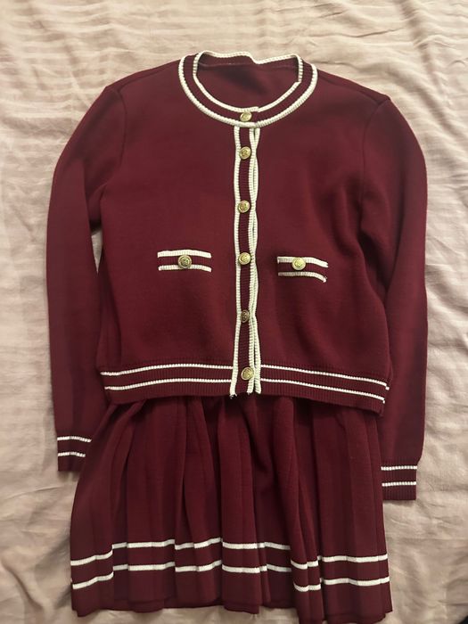 Дамски плетен сет бургунди