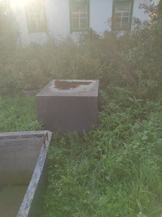 Продам 2 ёмкости для бетона на строике