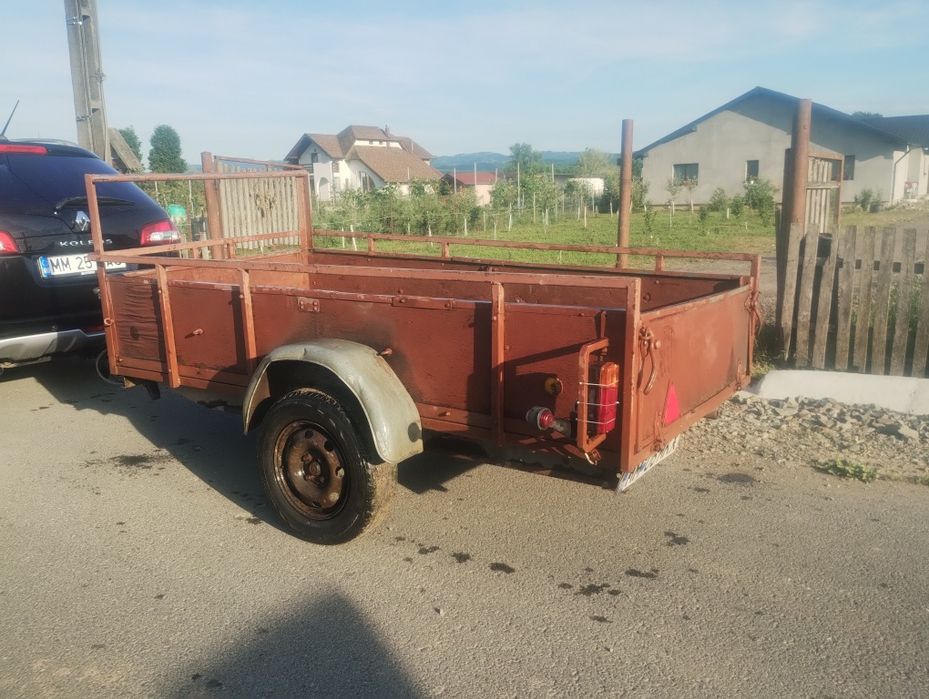 Vând remorcă de 750 kg