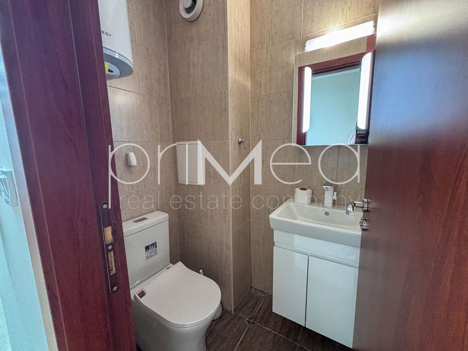 Офис в Бургас-Център площ 30кв.м цена 350евро