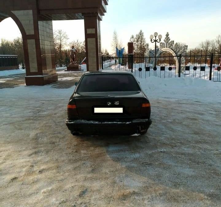 Срочно продам БМВ Е34