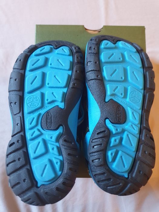 Детски сандали Keen нови 27/28 номер
