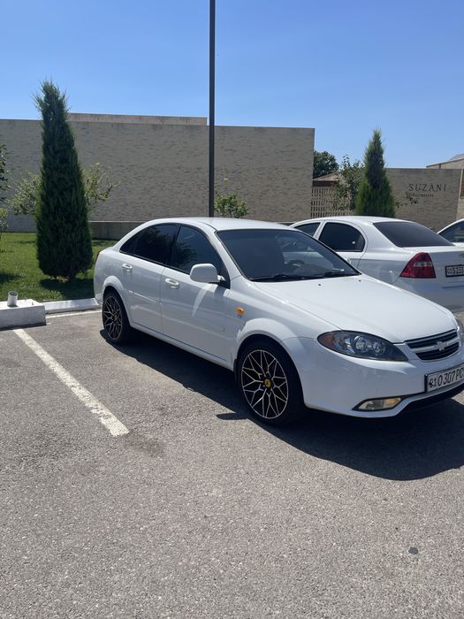 Chevrolet Gentra AT 1 evro